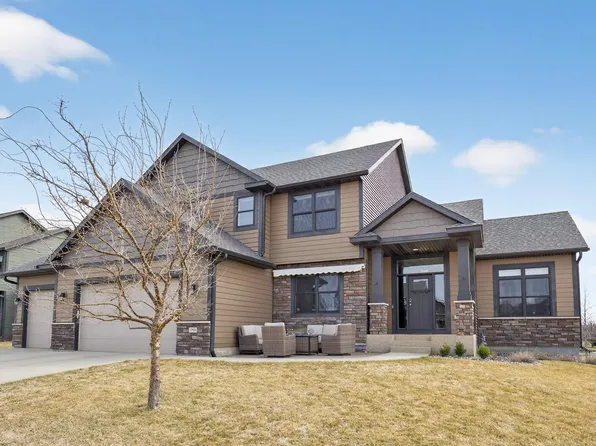 1998 Esther Ln SW, Rochester, MN 55902