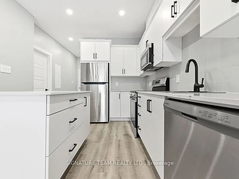 78A Queen St #105 — Photo 3