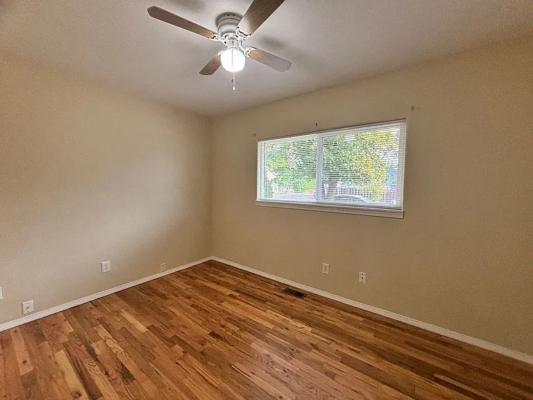 5109 SE 84th Ave — Photo 11