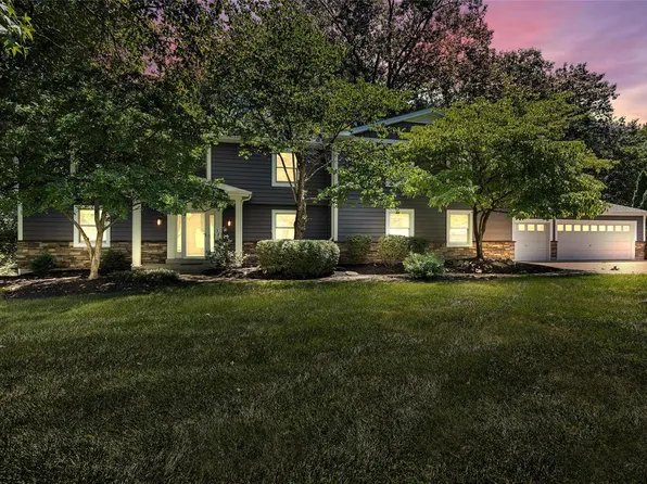 48 Witmer Dr, Chesterfield, MO 63017