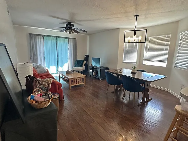 1403 S 1020 W — Photo 11