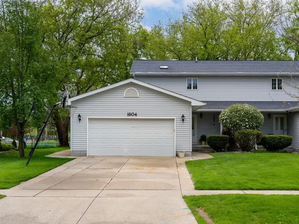 1604 E Gaylord St, Mount Pleasant, MI 48858