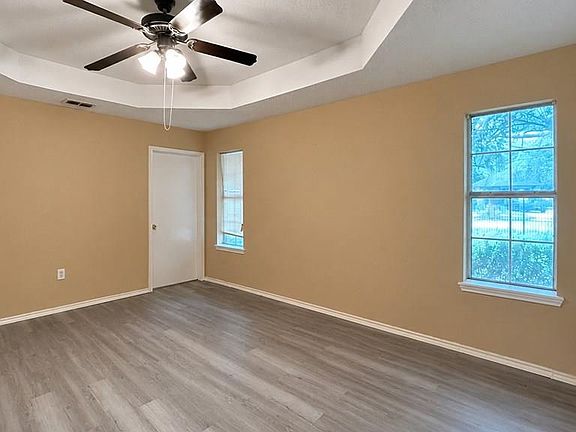 4th image of 5111 Jovan Cir