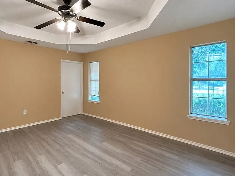 5111 Jovan Cir — Photo 4