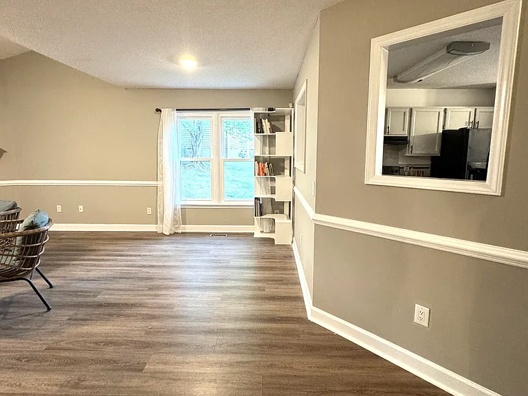 614 Windsong Ln — Photo 6