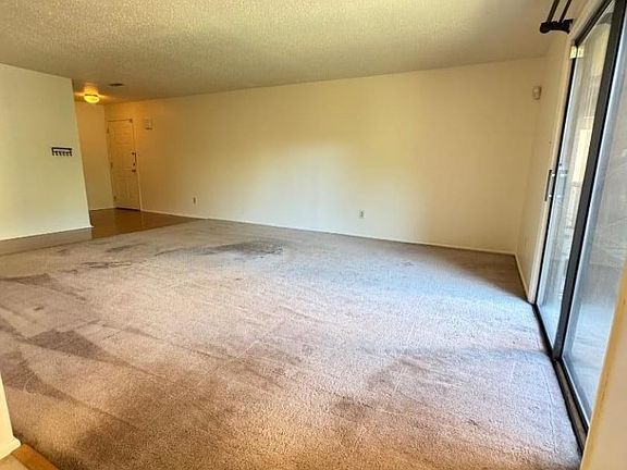 4th image of 1005 Edison Glen Ter #1005