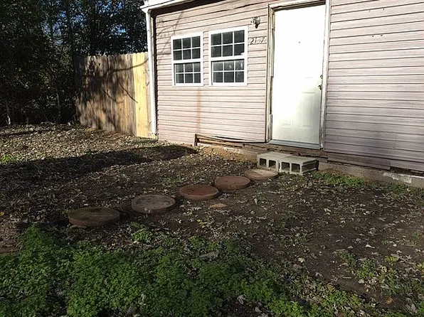 2137 Doris Ave, Cahokia, IL 62206