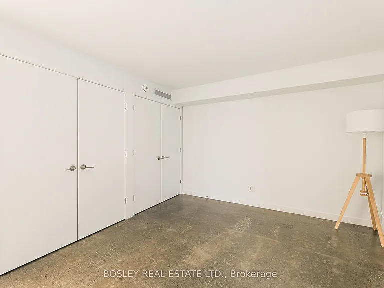 63 Dagmar Ave #LOWER — Photo 12