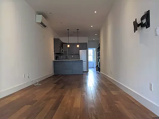 Rented by Skyline Group Real Estate | media 58