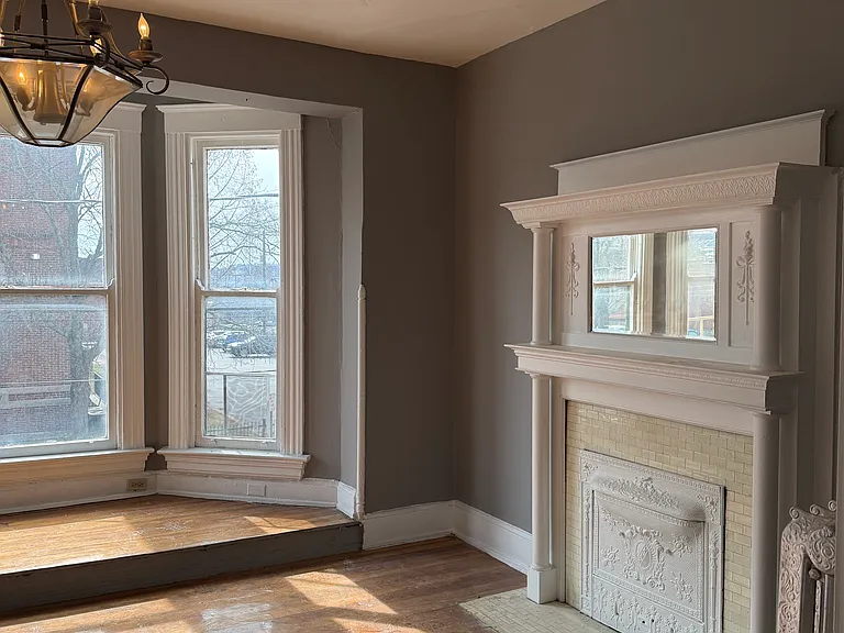 1626 Chase Ave #6 — Photo 2