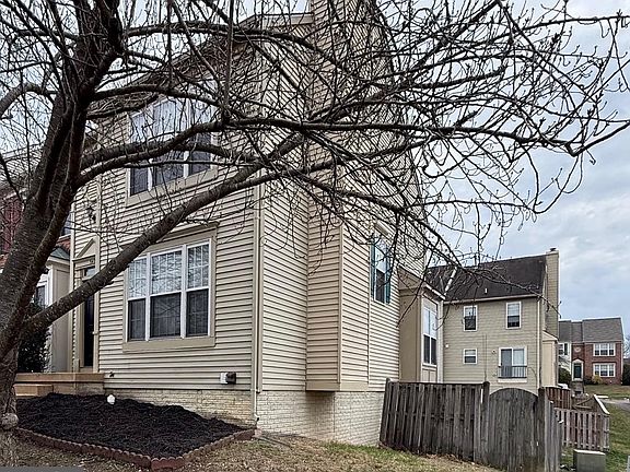 2nd image of 3429 Tuckahoe Ct