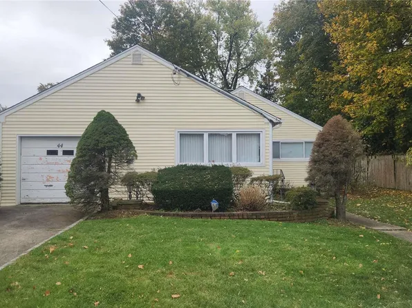 44 W 22nd Street, Huntington Station, NY 11746