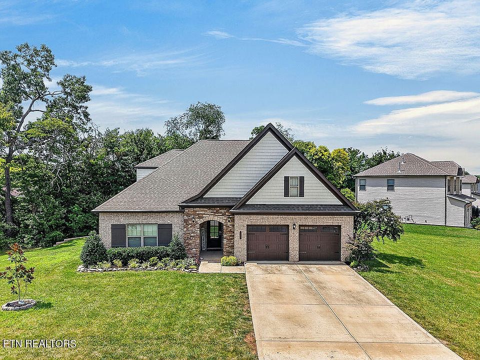 1st image of 110 Aspen Dr