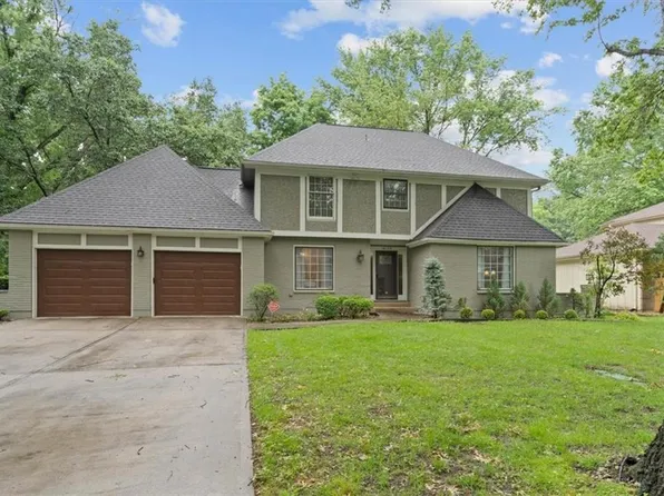 10123 Hardy Dr, Overland Park, KS 66212