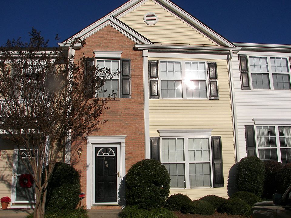 1st image of 109 Waterford Park Dr