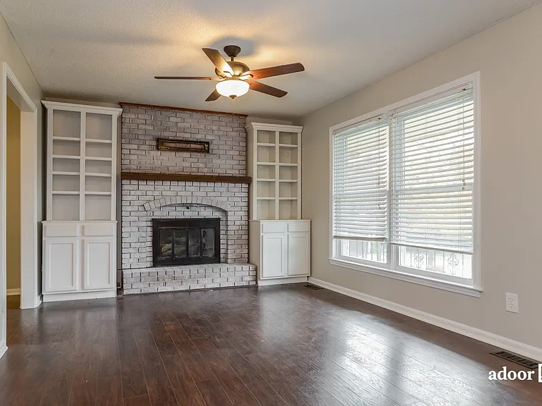10447 N Cherry Dr — Photo 8
