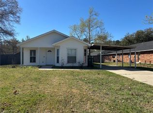 16135 J R Dr, Hammond, LA 70401