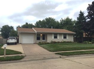 320 W 64th St, Davenport, IA 52806