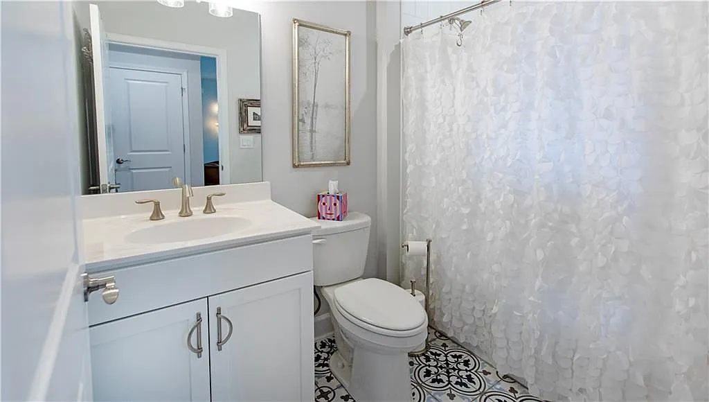 2 bed, 2.0 bath, 1920 sqft, $2,750 — Photo 3
