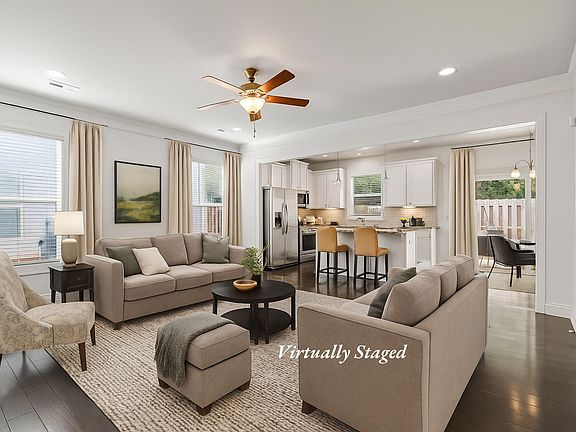 5th image of 709 Wintergarden Pl
