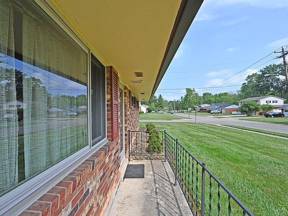 3rd image of 219 Heidelberg Dr