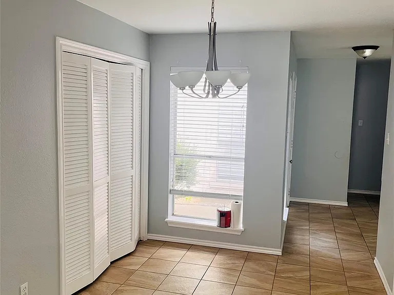 3910 Hidden Glen Dr — Photo 8