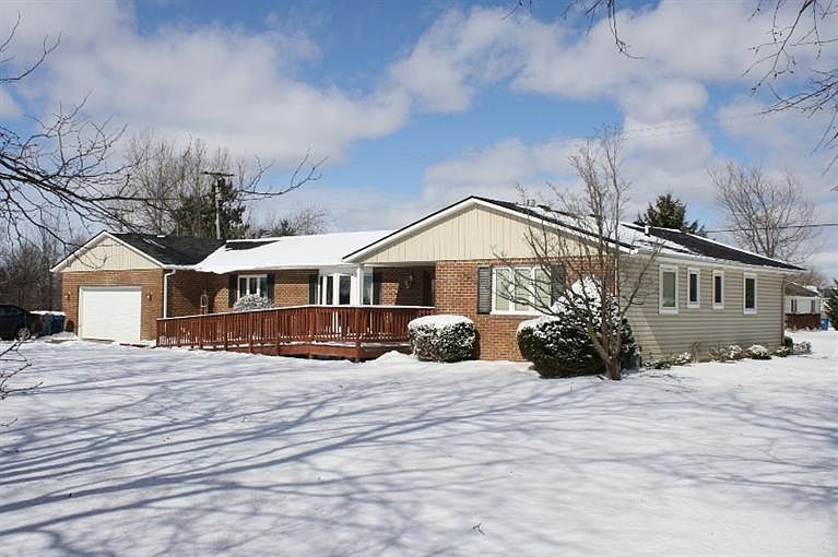 1st image of 3893 Merritt Rd