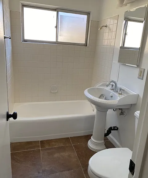 1324 Luella Dr — Photo 9
