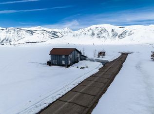 66 Wilson Creek Rd, Lee Vining, CA 93541