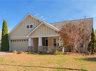 56 Sunview Cir, Arden, NC 28704