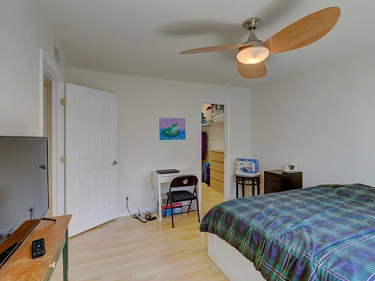 710 Castle Ridge Rd #B — Photo 20