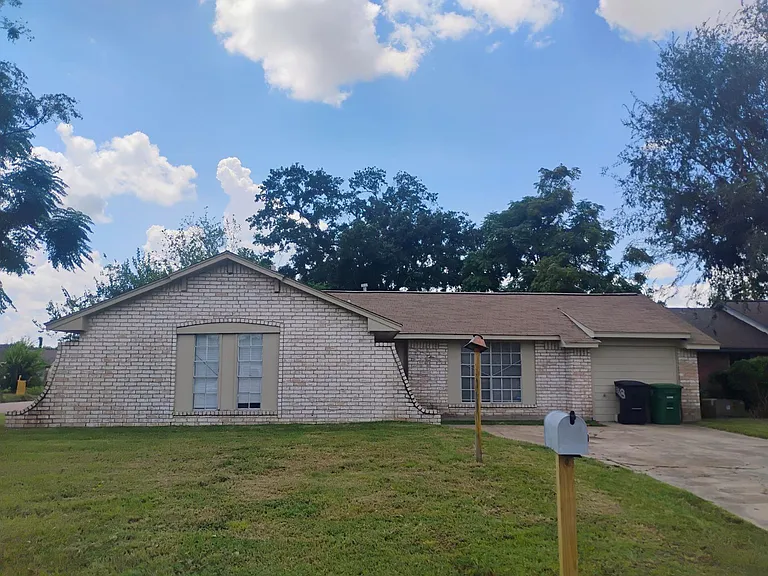 5503 Dayport St — Photo 1
