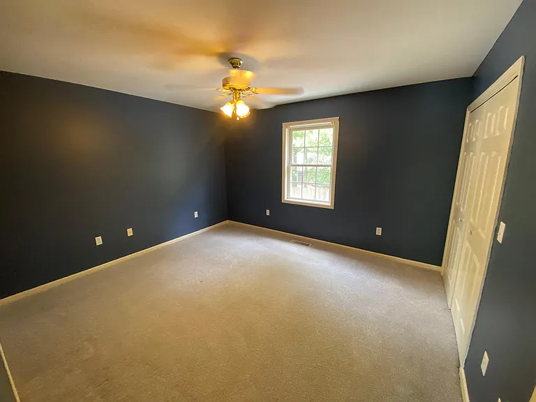 115 Heatherbrook Ct #B — Photo 8