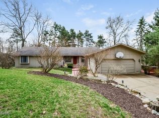 6700 Burton St SE, Grand Rapids, MI 49546