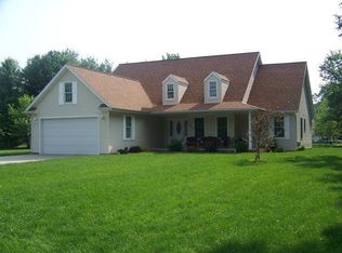 5450 N Lakewood Rd, Olney, IL 62450