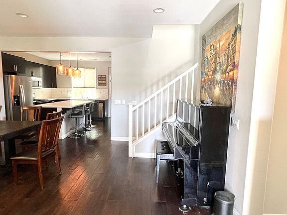 3rd image of 20 Linden Ln