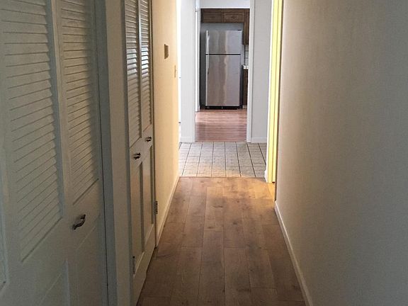 2nd image of 1220 Halford Ave APT 1