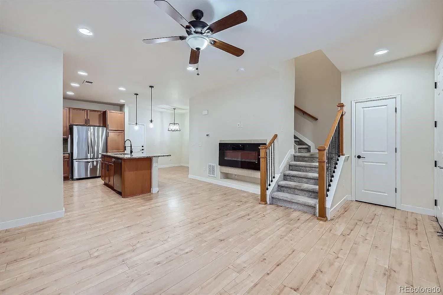 3 bed, 1600 sqft, $3,000 — Photo 4