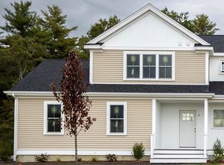 9 Katlyn Cir, Rochester, MA 02770