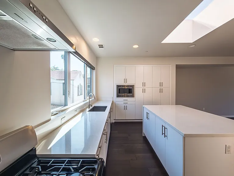 2926 Rowena Ave #2 — Photo 25