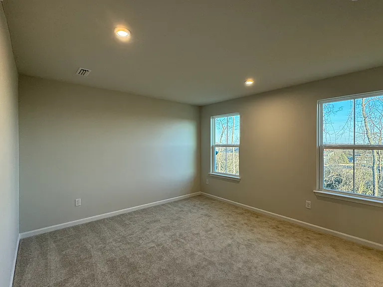 148 Crown St — Photo 9