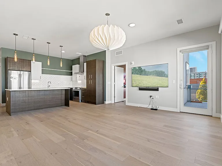 2525 Arapahoe St #301 — Photo 11