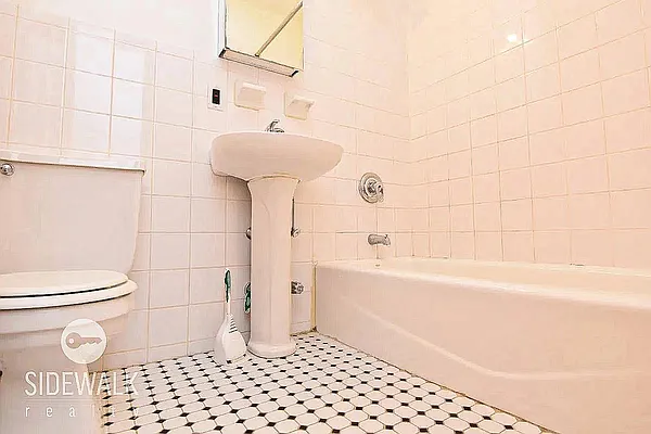 Rented by Sidewalk Realty LLC | media 13