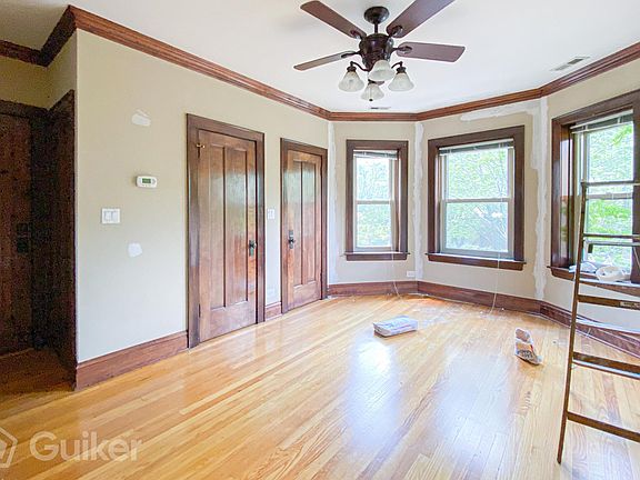3rd image of 4305 N Richmond St #3