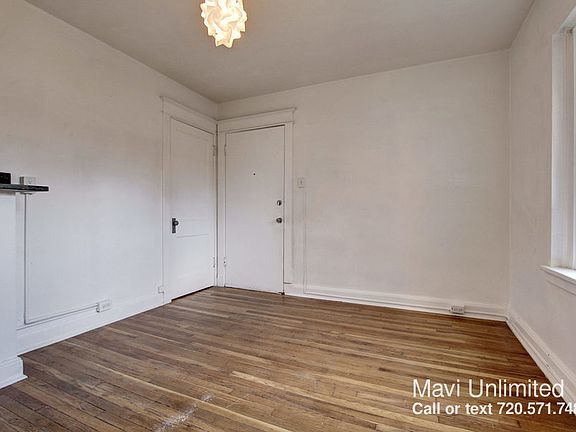 4th image of 1226 Marion St APT 6