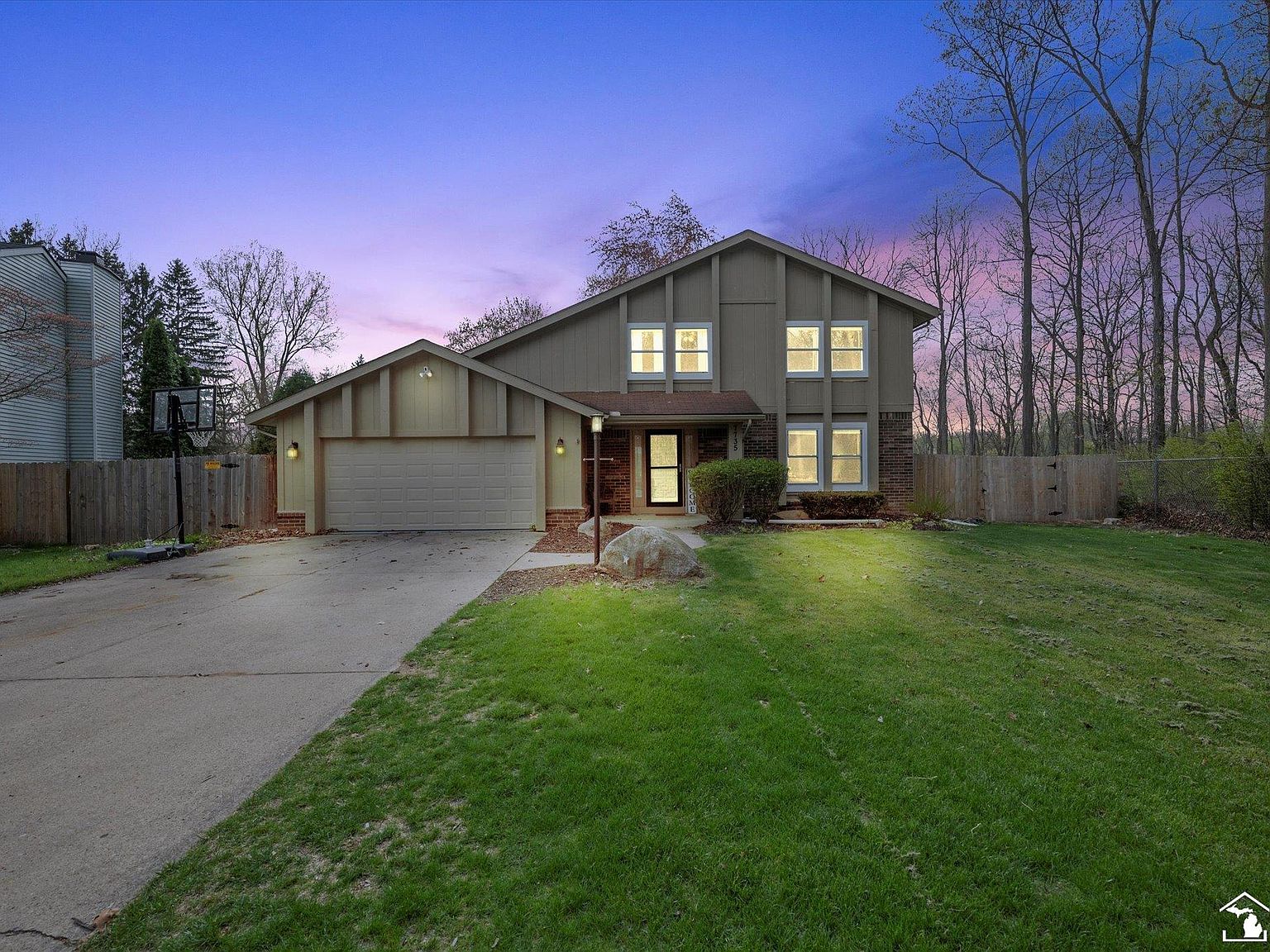 7735 Coventry, Lambertville, MI 48144 Zillow