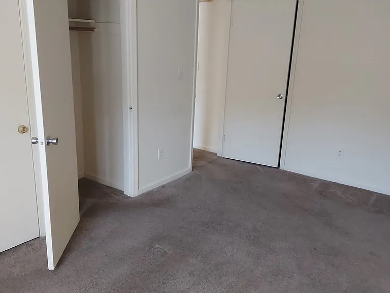 823 Springfield Rd #I — Photo 2
