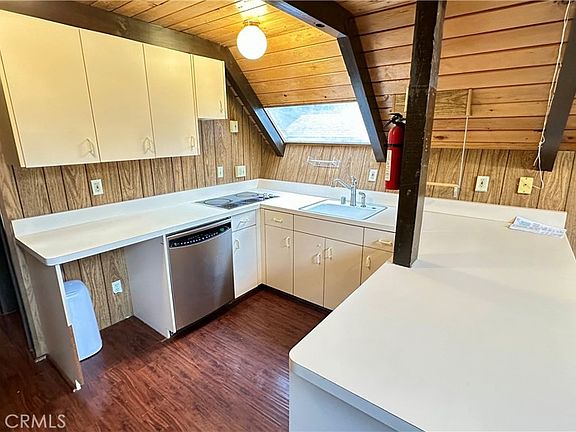 3rd image of 1716 Zion Way