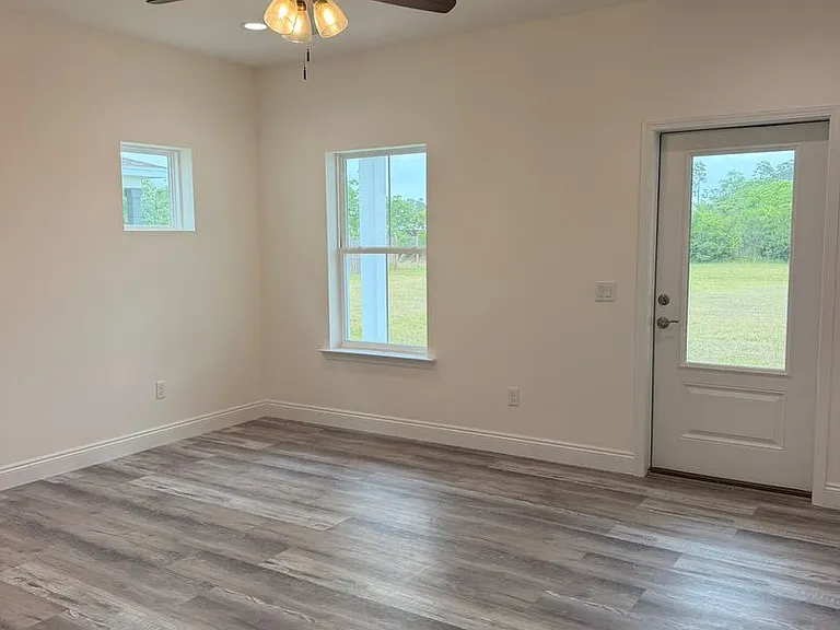 913 Plantation Dr — Photo 6
