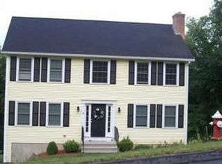 4 Pine Woods Ln, Sterling, MA 01564
